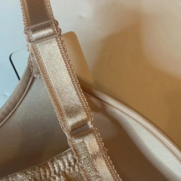WACOAL Bra Embrace T-Shirt Underwire Tan 32 DD NWT - Picture 7 of 13